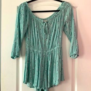 NWOT Francesca’s Floral Romper - S